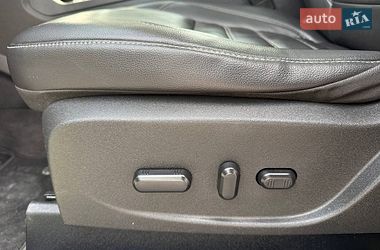 Внедорожник / Кроссовер Ford Escape 2017 в Стрые