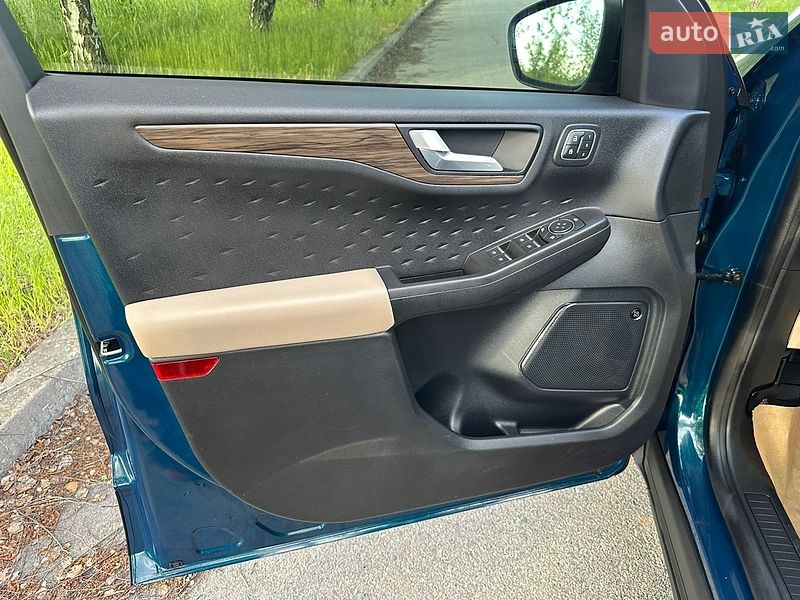 Внедорожник / Кроссовер Ford Escape 2020 в Запорожье