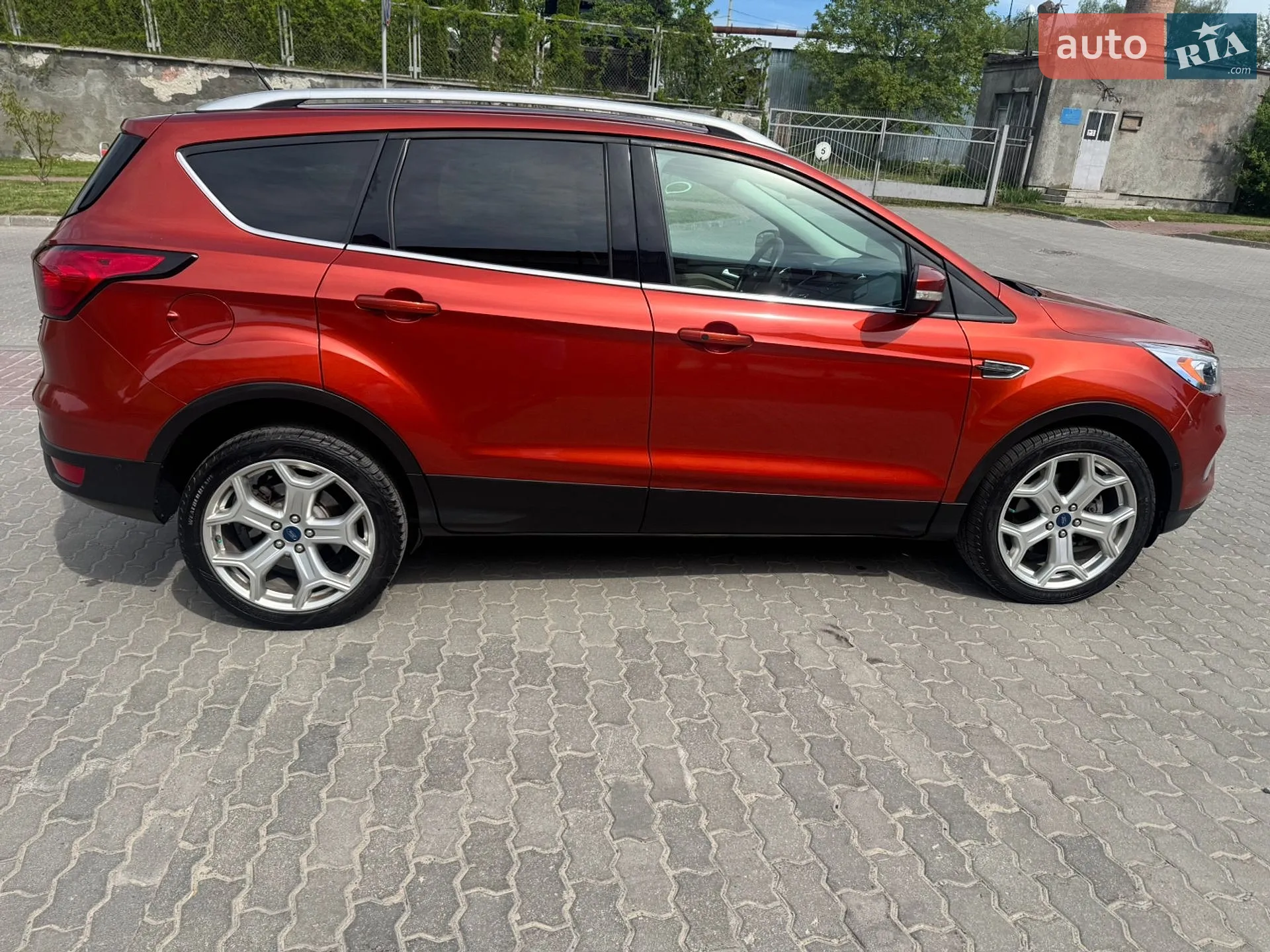 2019 Ford Escape - мініатюра 2