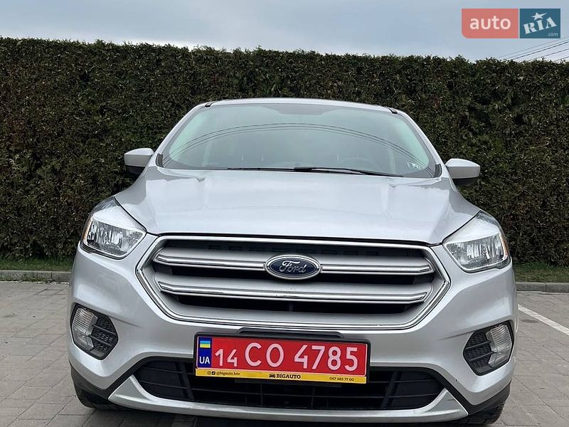 Внедорожник / Кроссовер Ford Escape 2019 в Львове