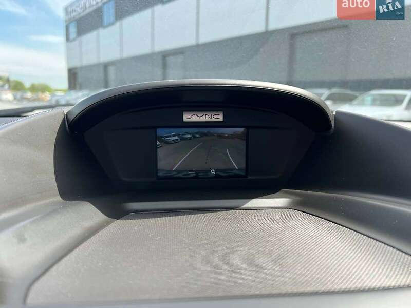 Внедорожник / Кроссовер Ford Escape 2017 в Львове