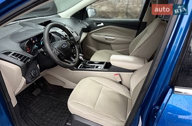 Позашляховик / Кросовер Ford Escape 2018 в Львові