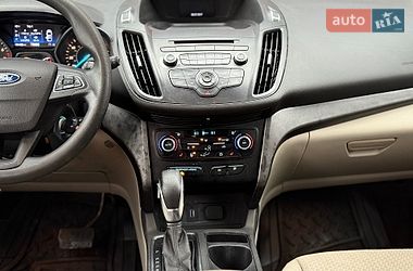 Позашляховик / Кросовер Ford Escape 2018 в Львові
