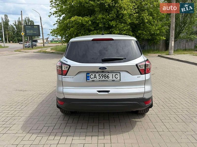 Позашляховик / Кросовер Ford Escape 2018 в Черкасах