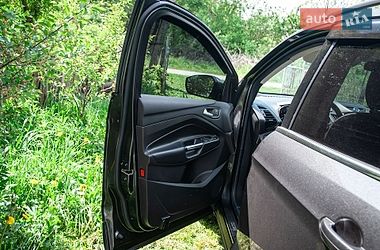 Внедорожник / Кроссовер Ford Escape 2018 в Хмельницком