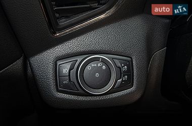 Внедорожник / Кроссовер Ford Escape 2018 в Хмельницком