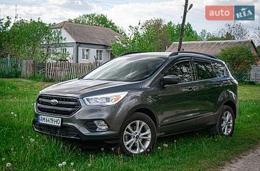 Внедорожник / Кроссовер Ford Escape 2018 в Хмельницком