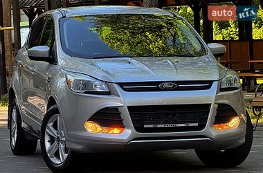 Позашляховик / Кросовер Ford Escape 2015 в Дрогобичі