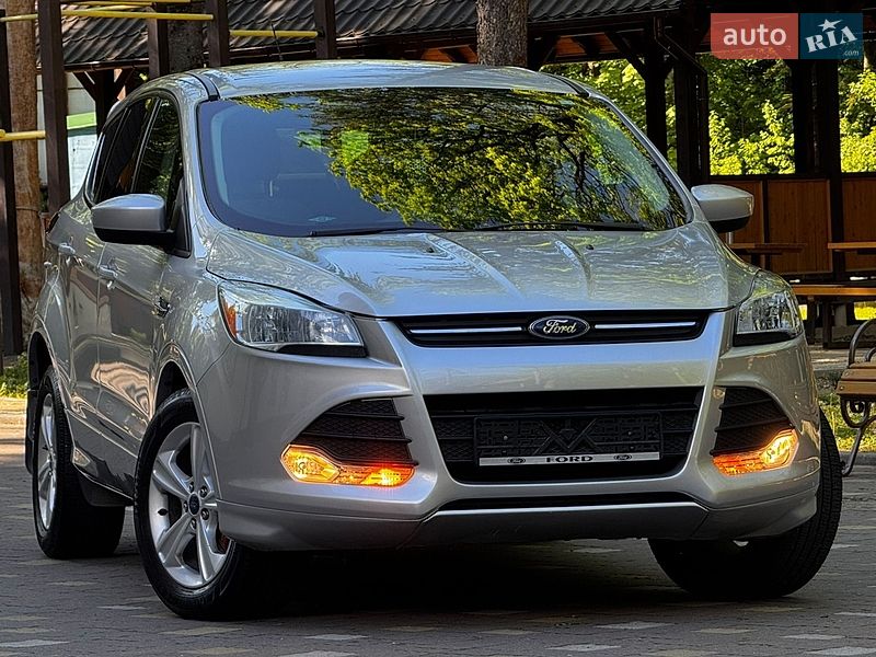 Позашляховик / Кросовер Ford Escape 2015 в Дрогобичі