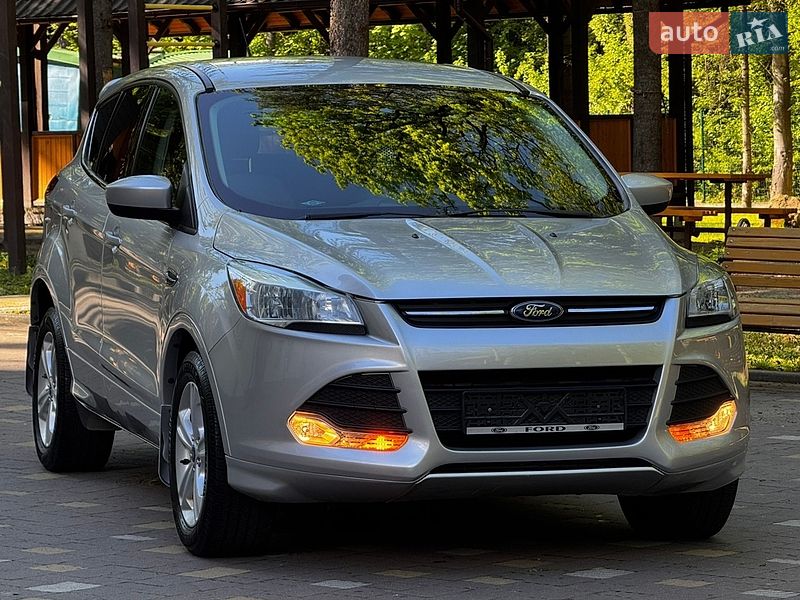 Позашляховик / Кросовер Ford Escape 2015 в Дрогобичі