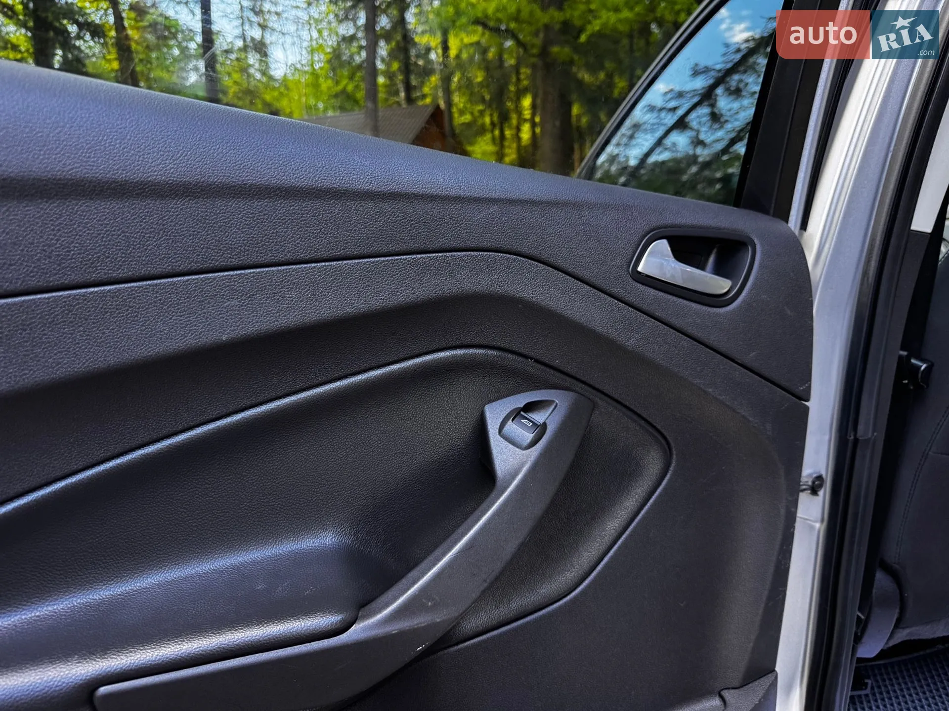 2015 Ford Escape - мініатюра 151
