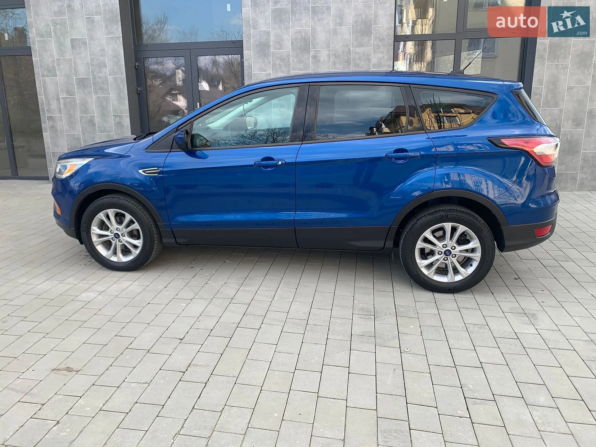 2017 Ford Escape - мініатюра 2