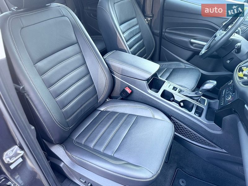 Внедорожник / Кроссовер Ford Escape 2019 в Сумах