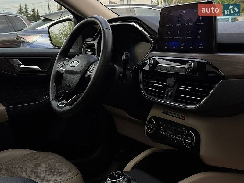 Позашляховик / Кросовер Ford Escape 2020 в Рівному