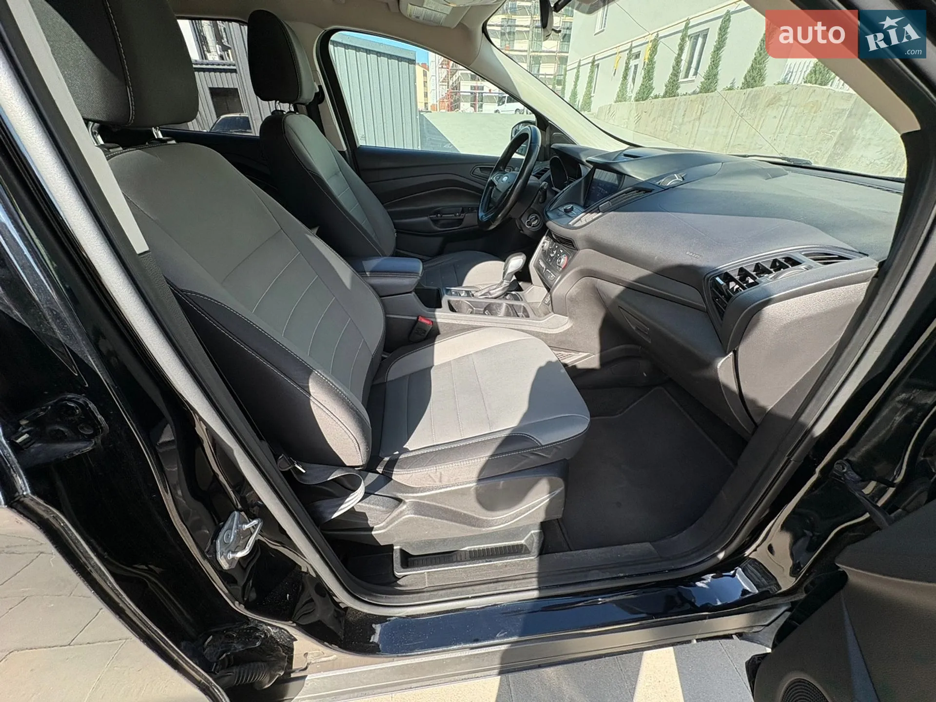 Ford Escape 2017 VIN 1FMCU0F72HUE84341 фото оголошення 14 з 21