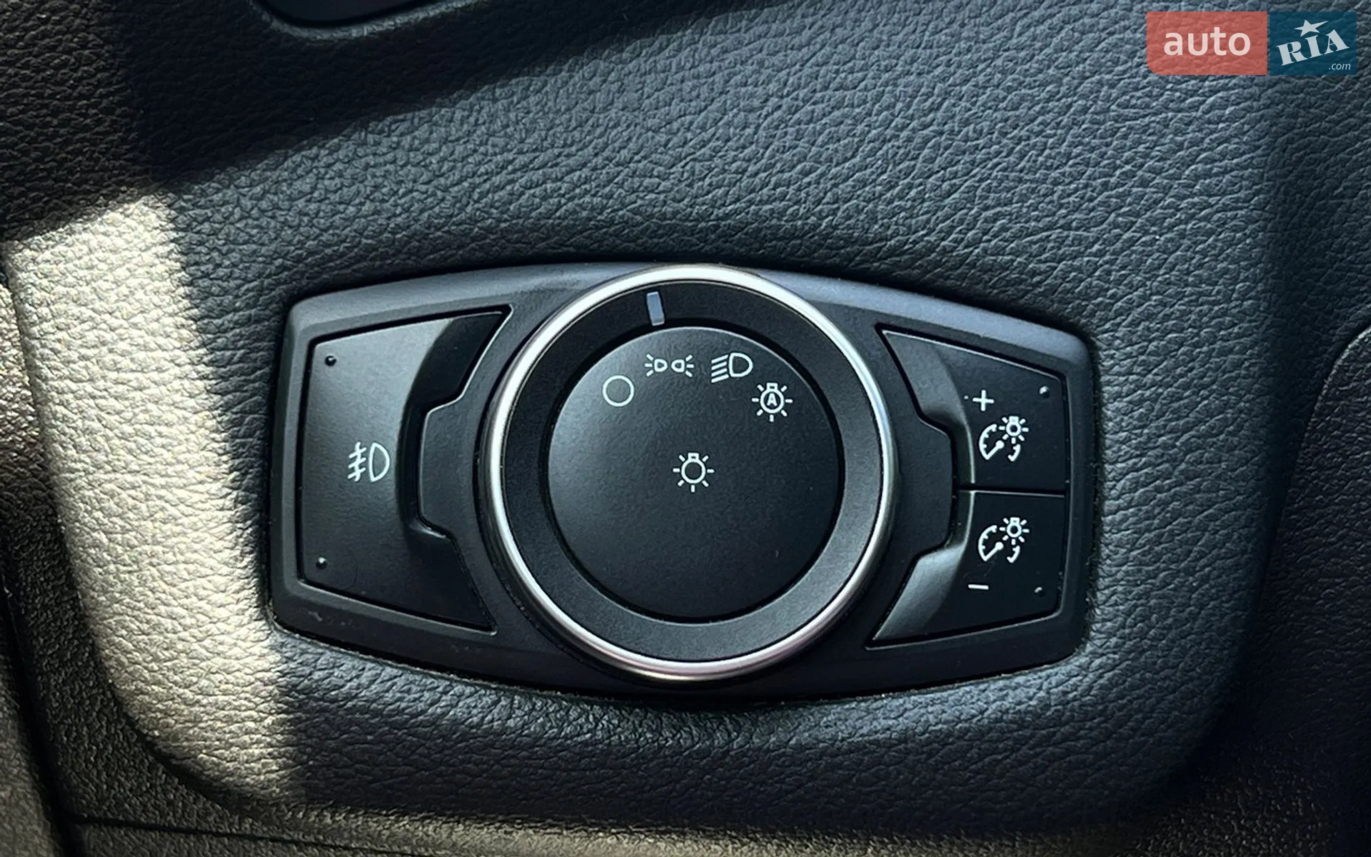2016 Ford Escape - мініатюра 16