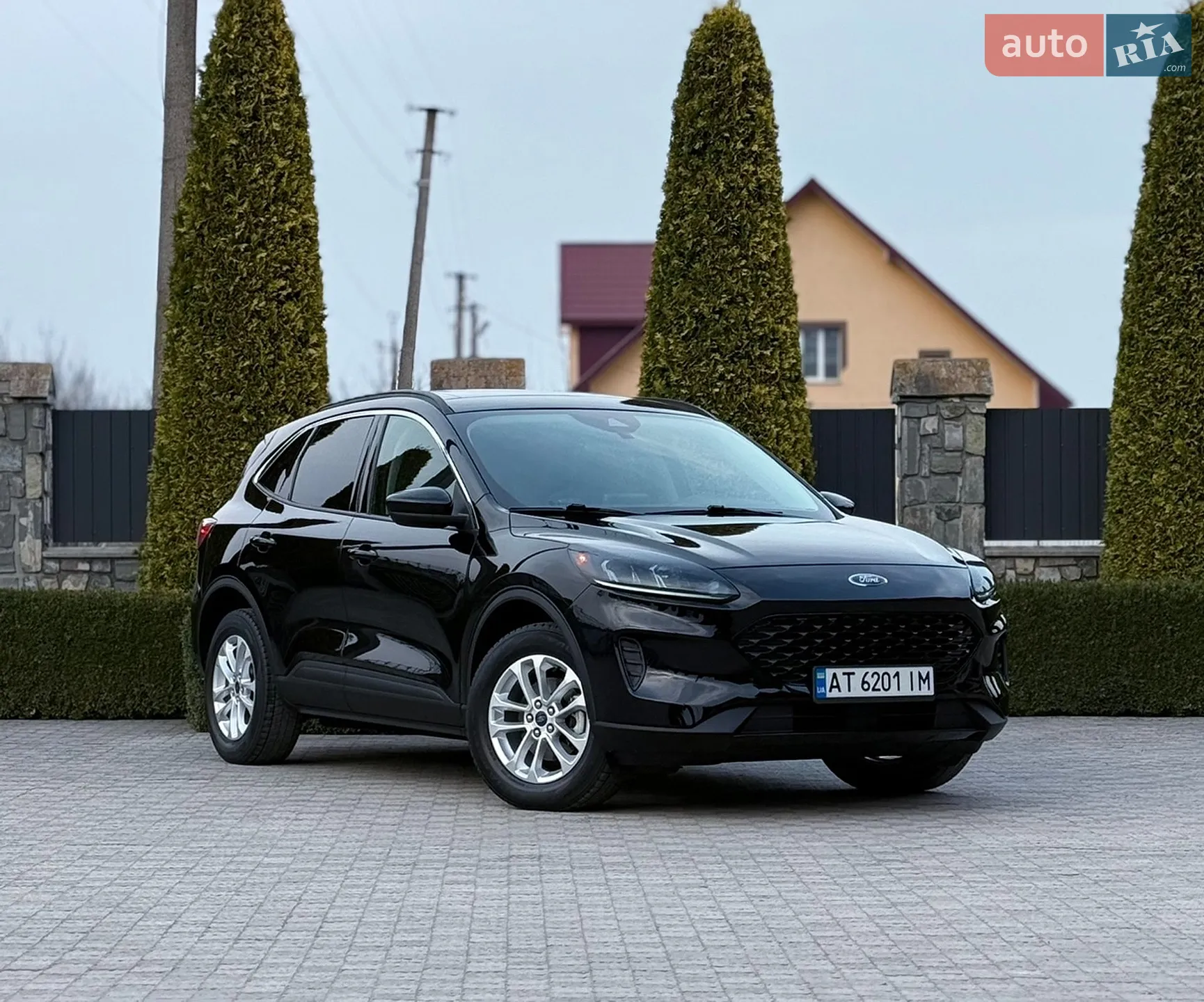 2020 Ford Escape - фото 1