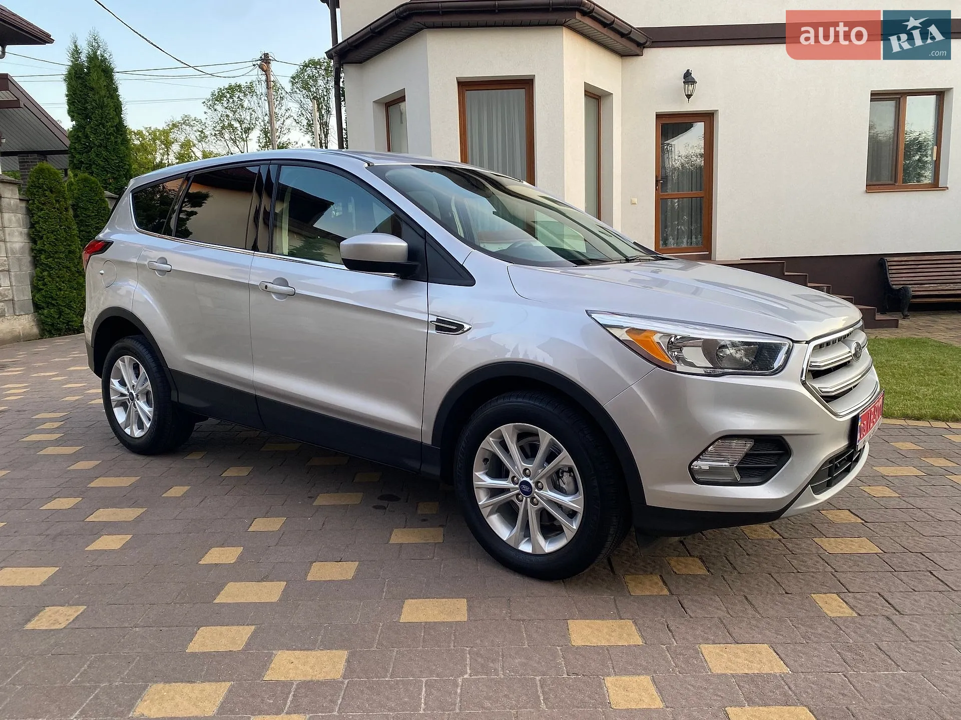 2019 Ford Escape - фото 1