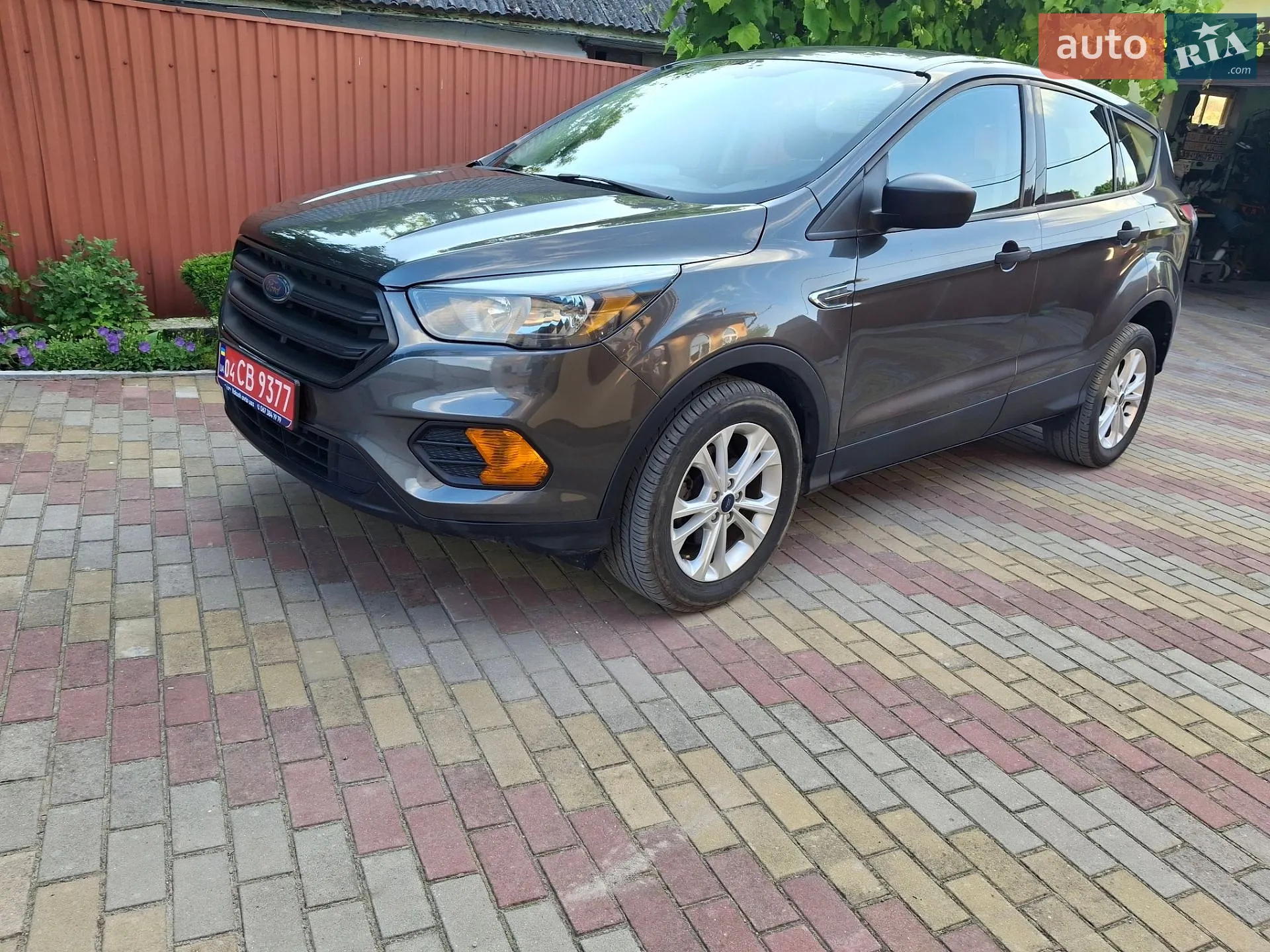 2017 Ford Escape - мініатюра 2