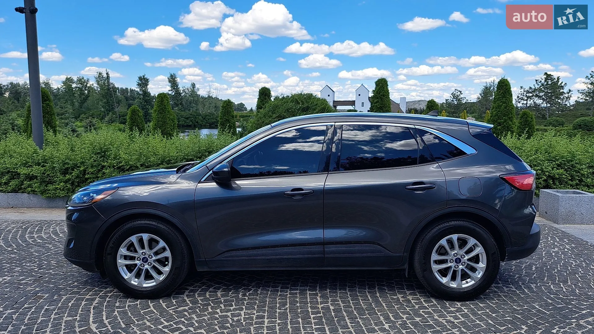 2020 Ford Escape - фото 1