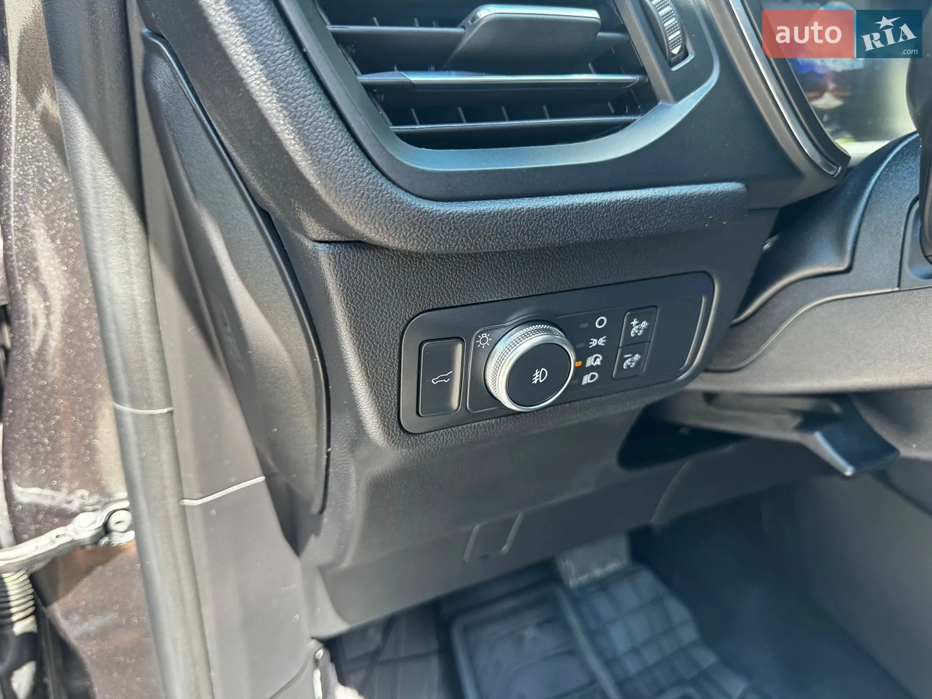 2020 Ford Escape - мініатюра 24