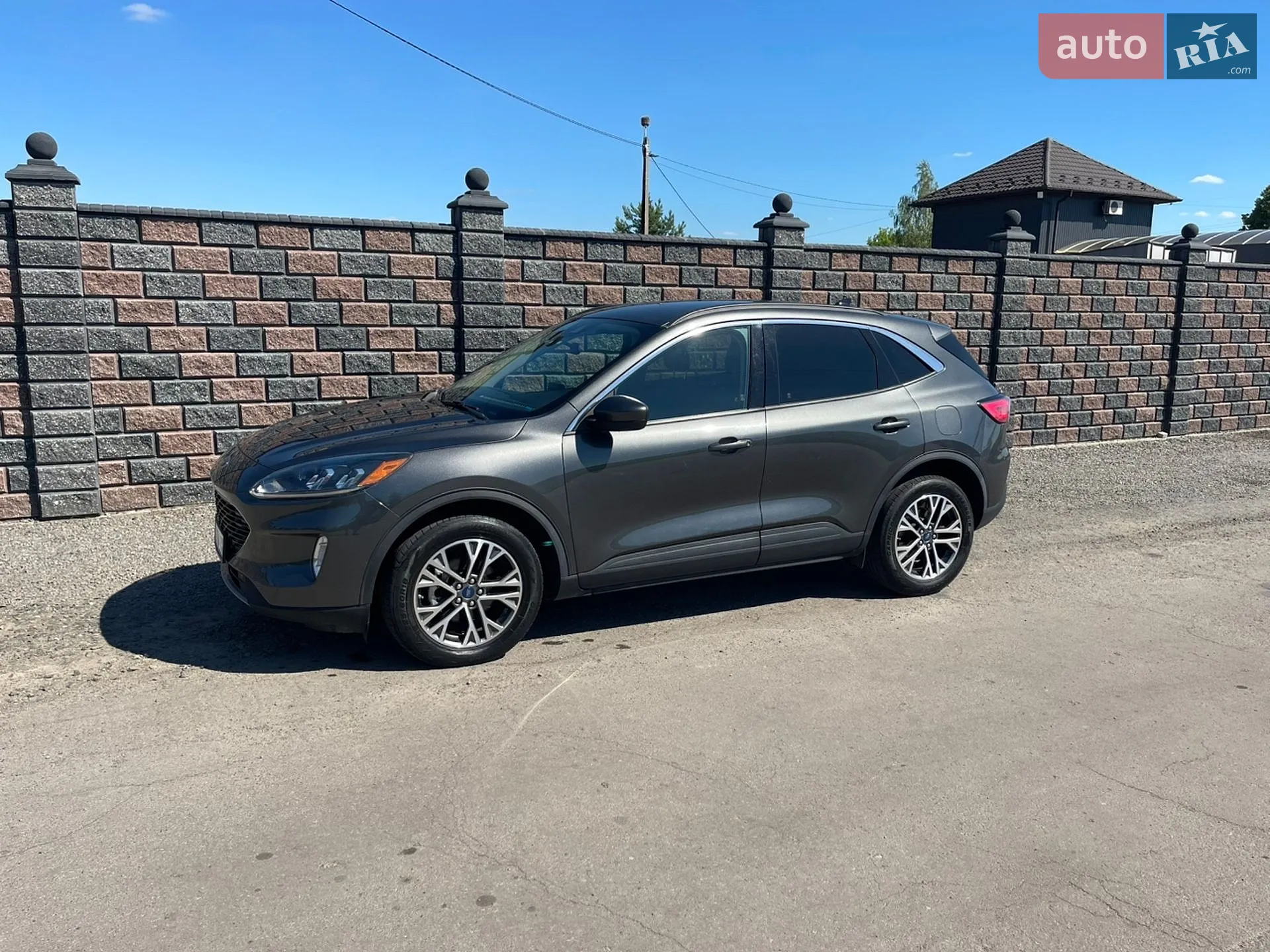 2019 Ford Escape - фото 1