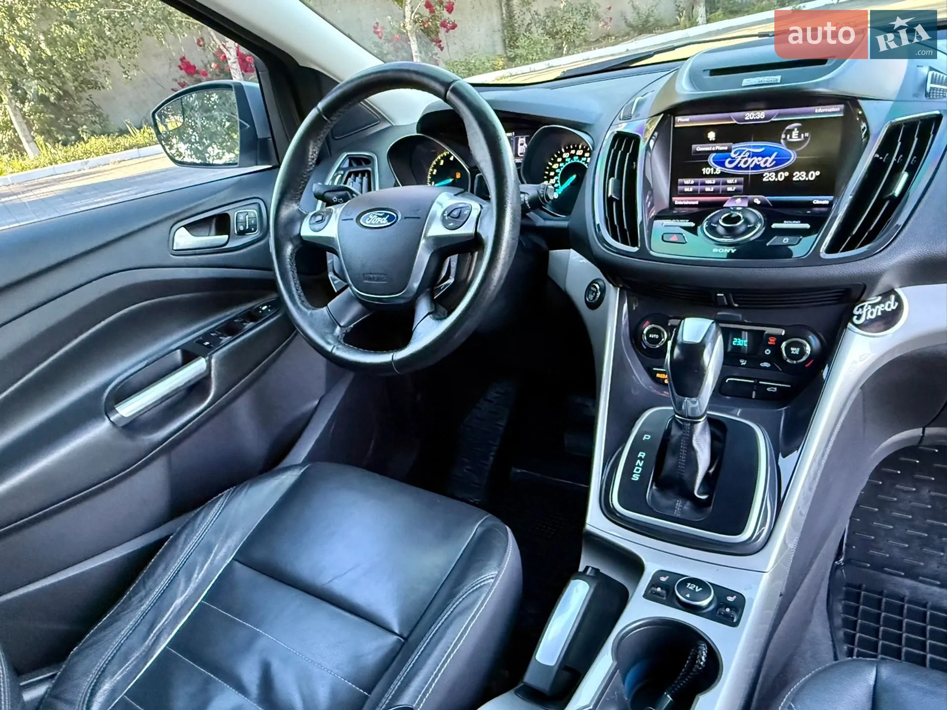 2012 Ford Escape - мініатюра 18