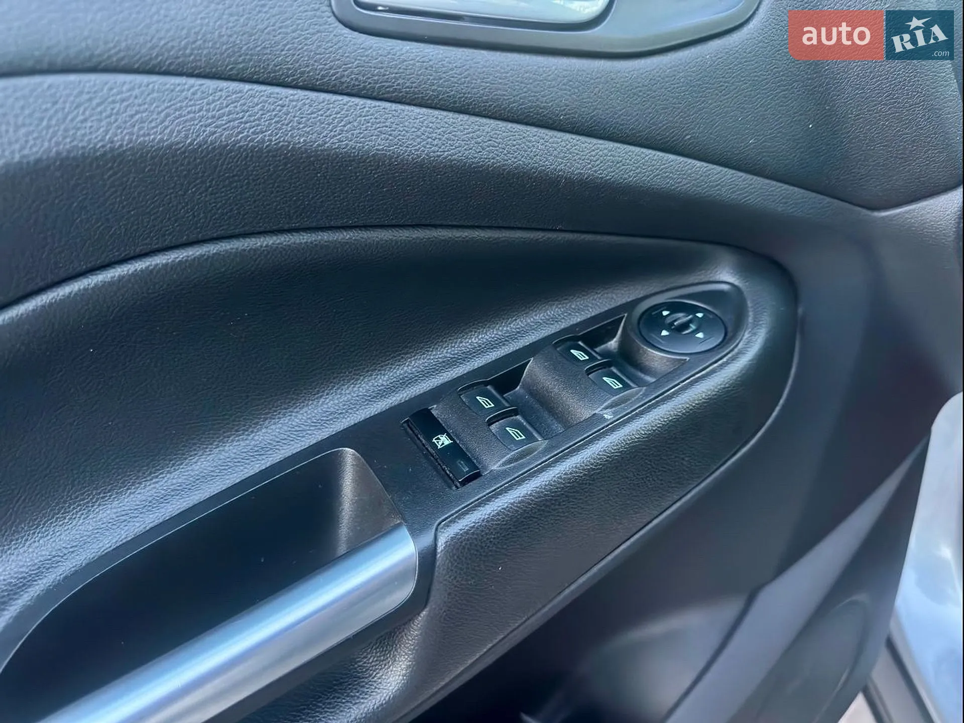 2015 Ford Escape - мініатюра 21