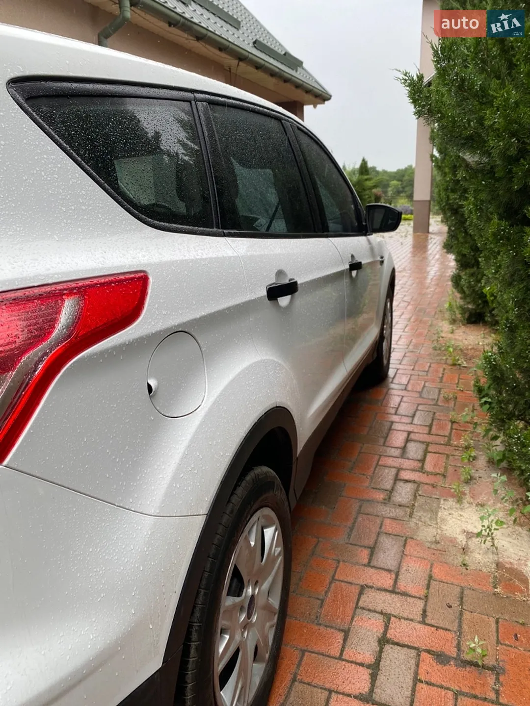 Ford Escape 2015 VIN 1FMCU0F78GUB31469 фото оголошення 7 з 36
