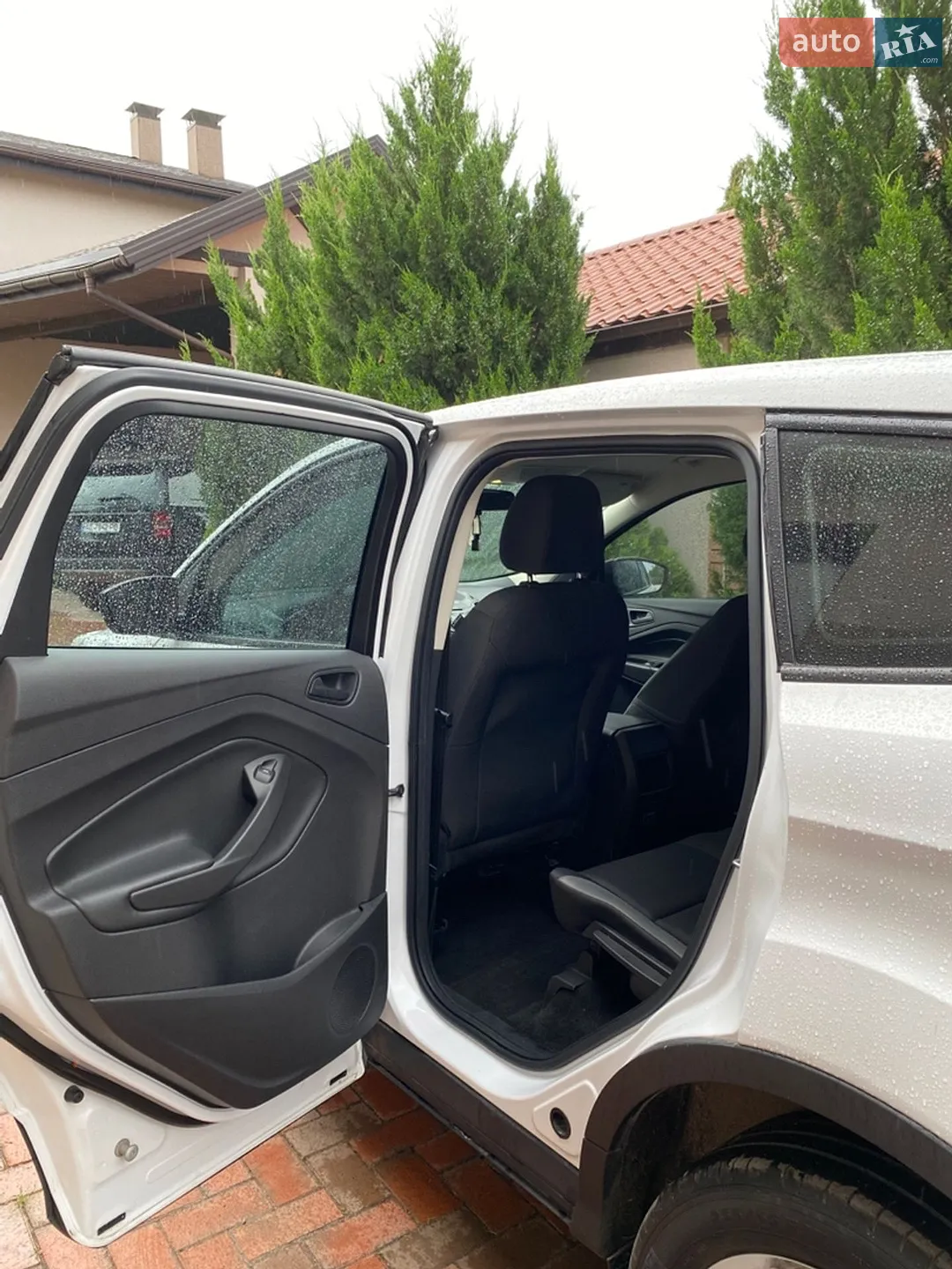 Ford Escape 2015 VIN 1FMCU0F78GUB31469 фото оголошення 16 з 36