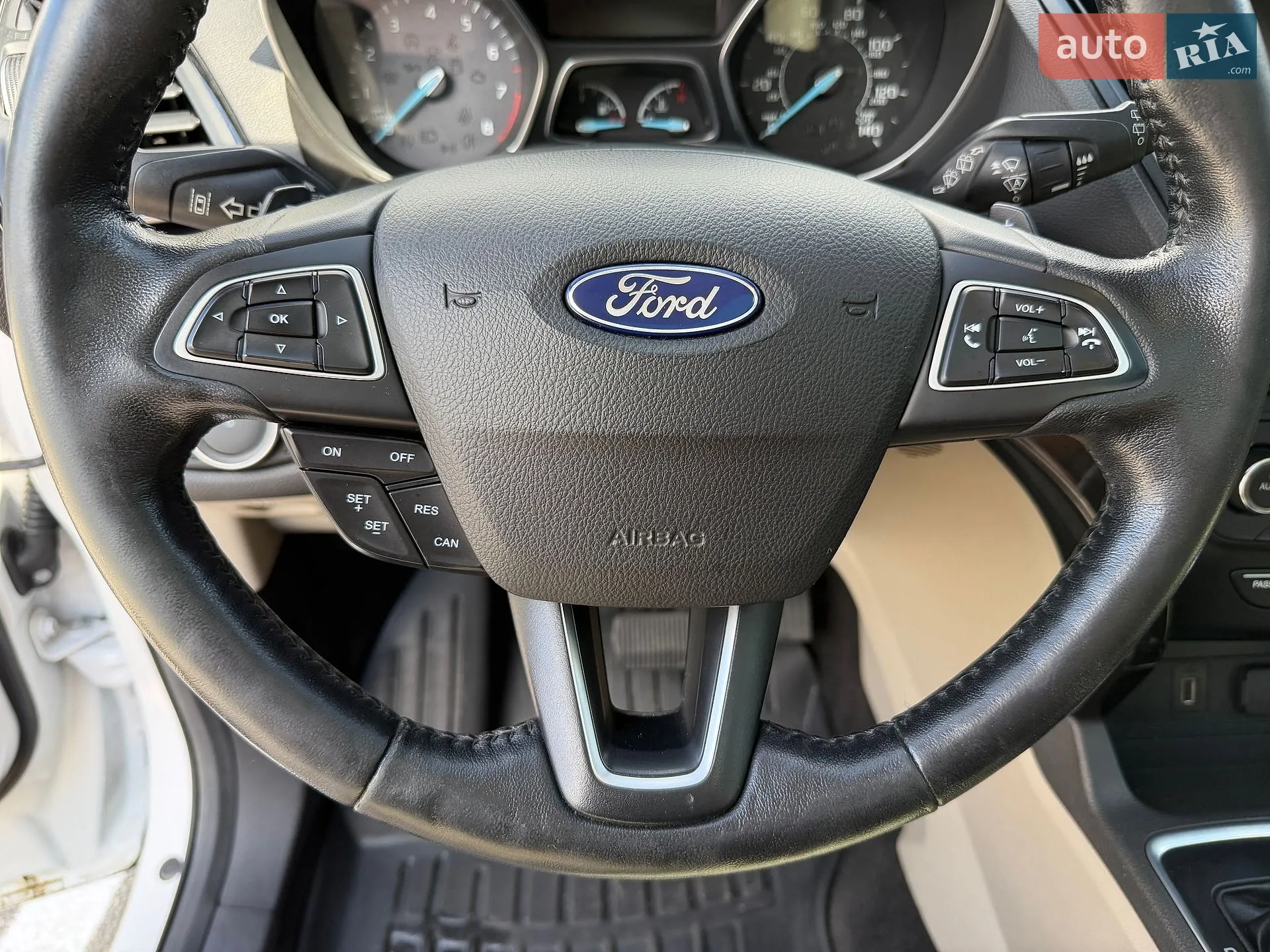 2017 Ford Escape - мініатюра 18