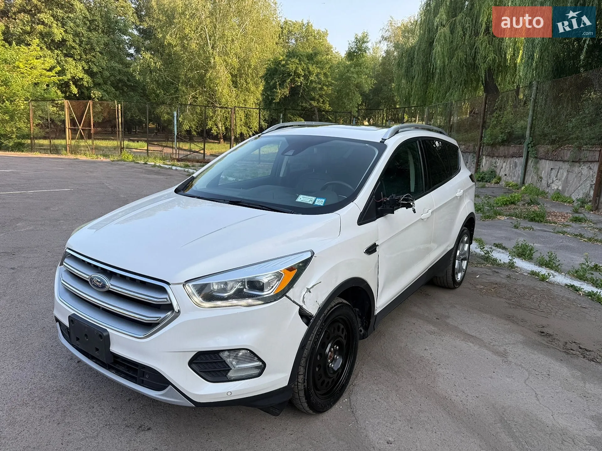 2017 Ford Escape - мініатюра 2