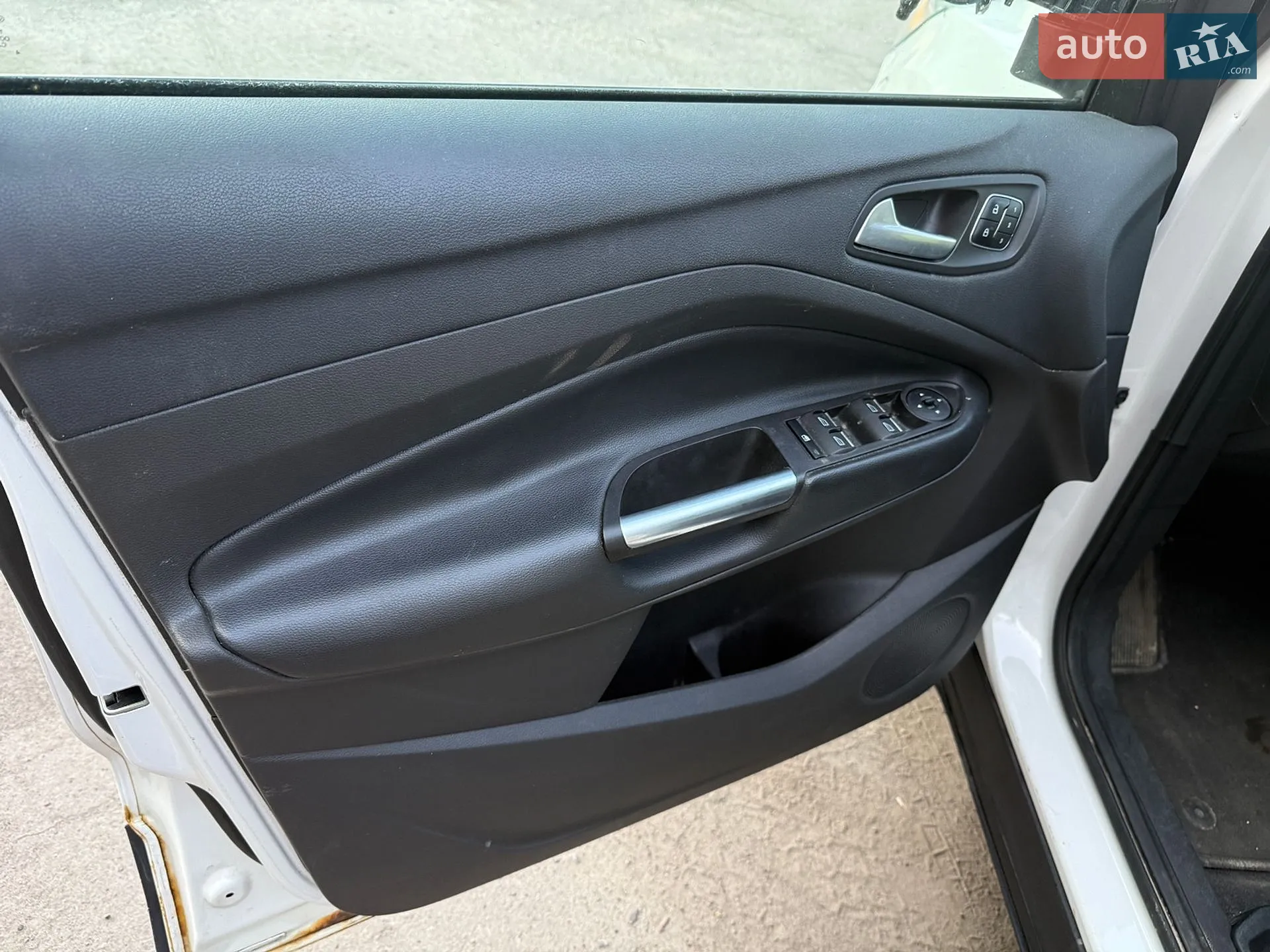 2017 Ford Escape - мініатюра 16