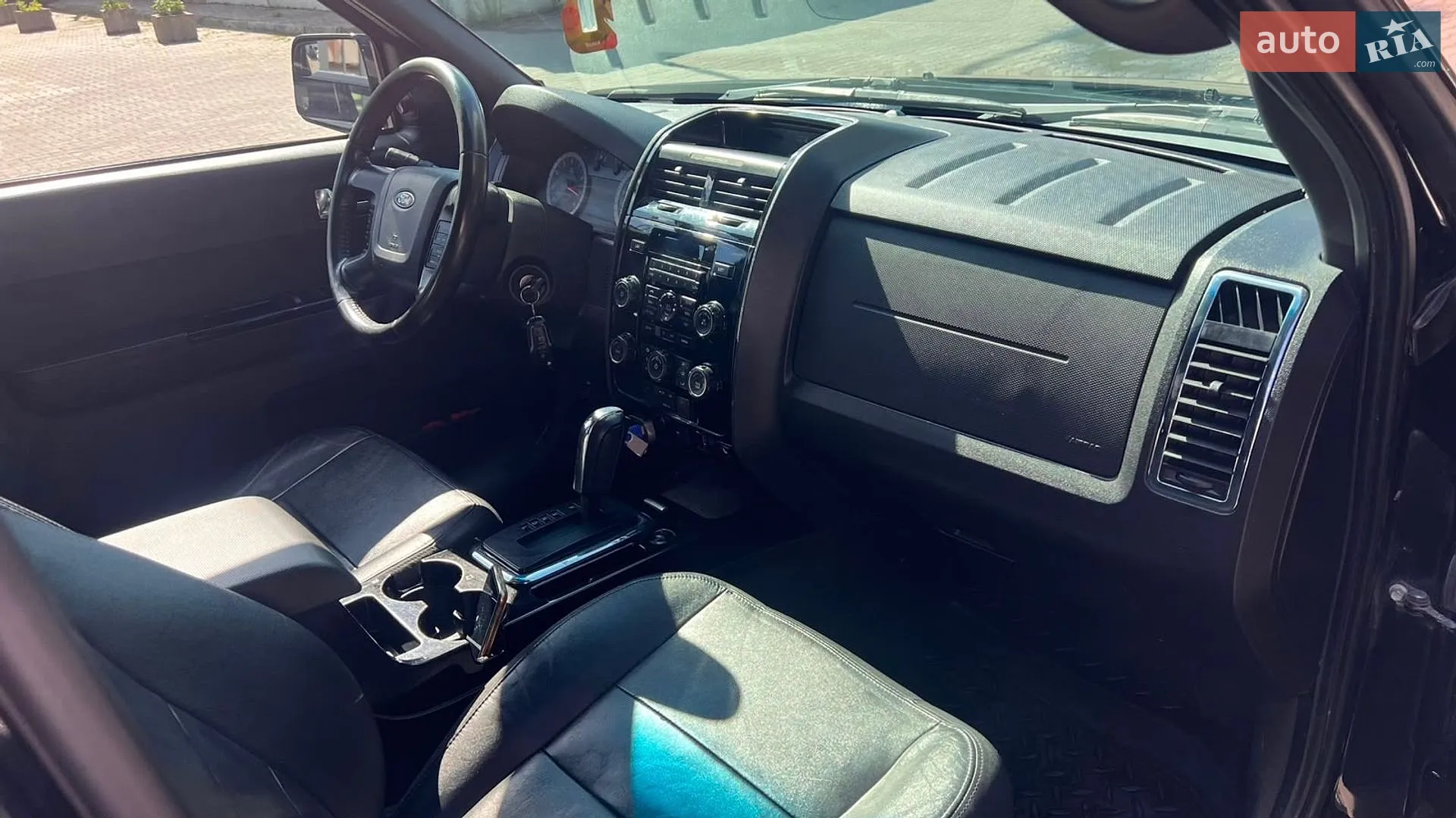 2010 Ford Escape - мініатюра 5