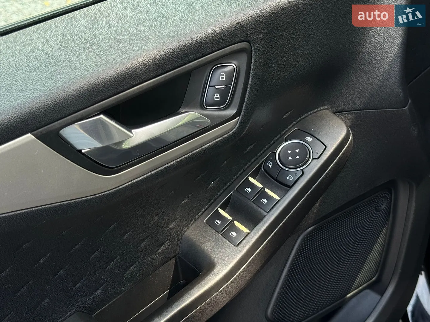 2019 Ford Escape - мініатюра 21