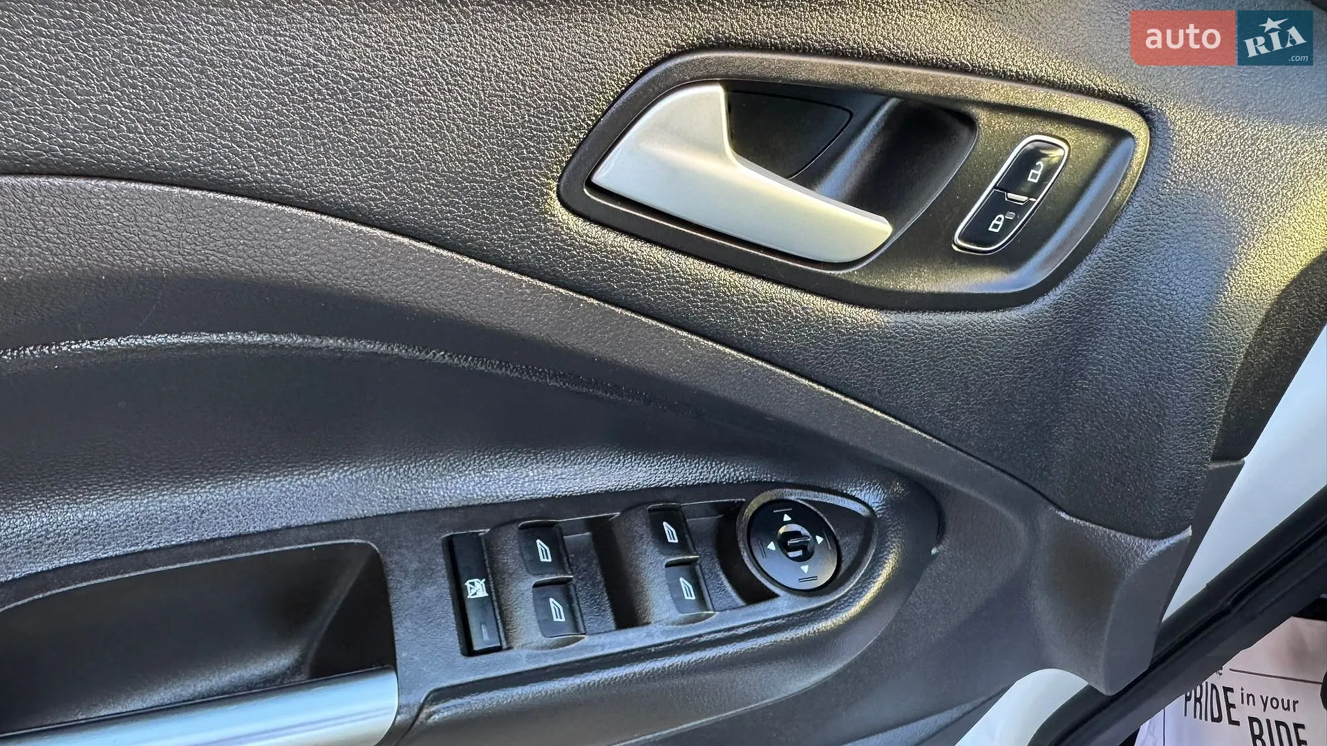 2017 Ford Escape - мініатюра 14