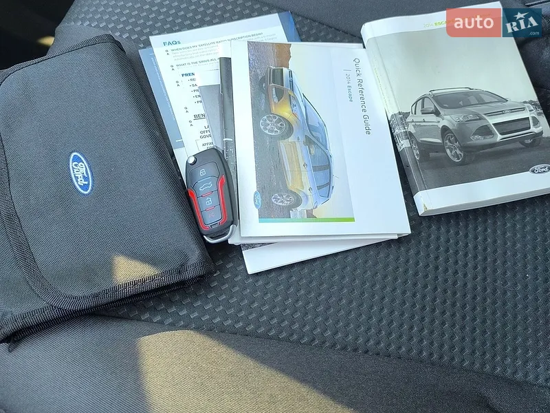 Внедорожник / Кроссовер Ford Escape 2014 в Черновцах документ
