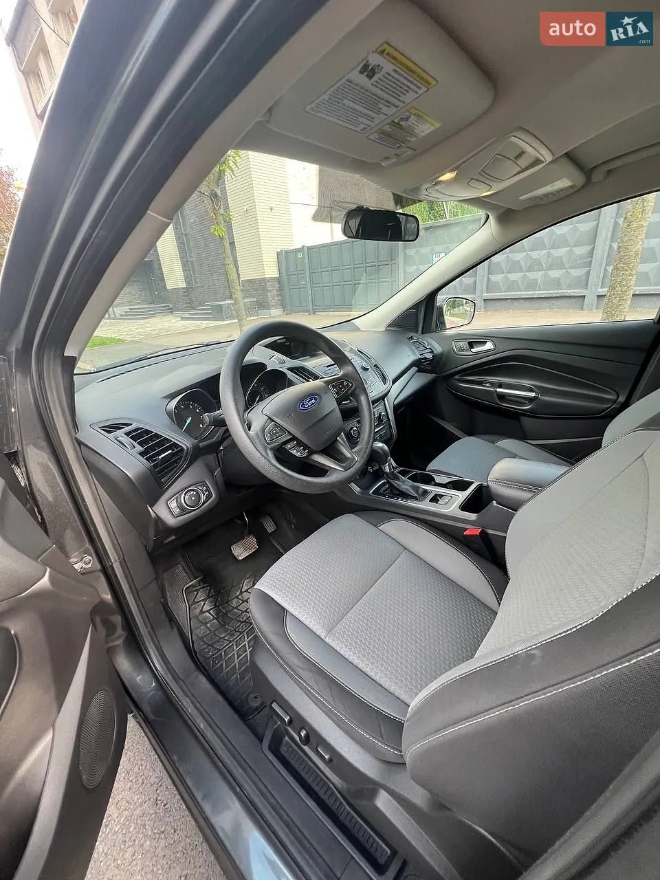 2016 Ford Escape - мініатюра 2