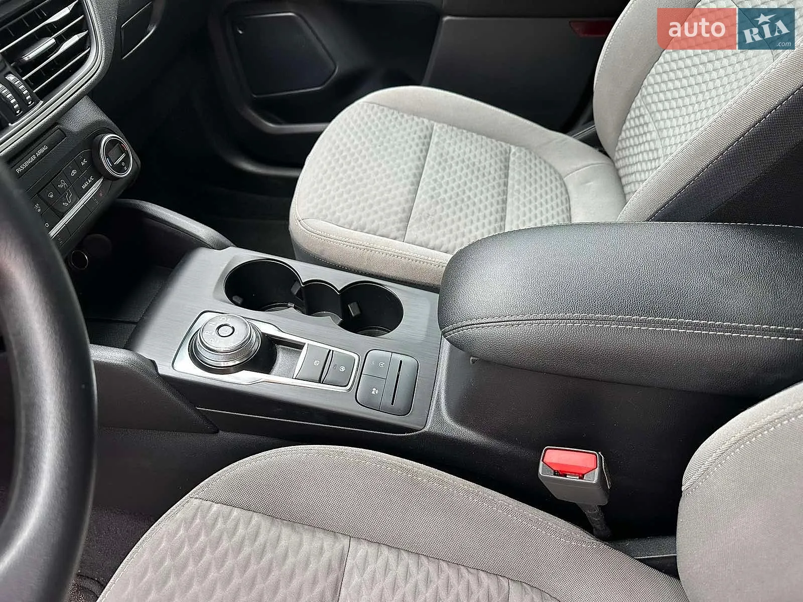 2020 Ford Escape - мініатюра 12
