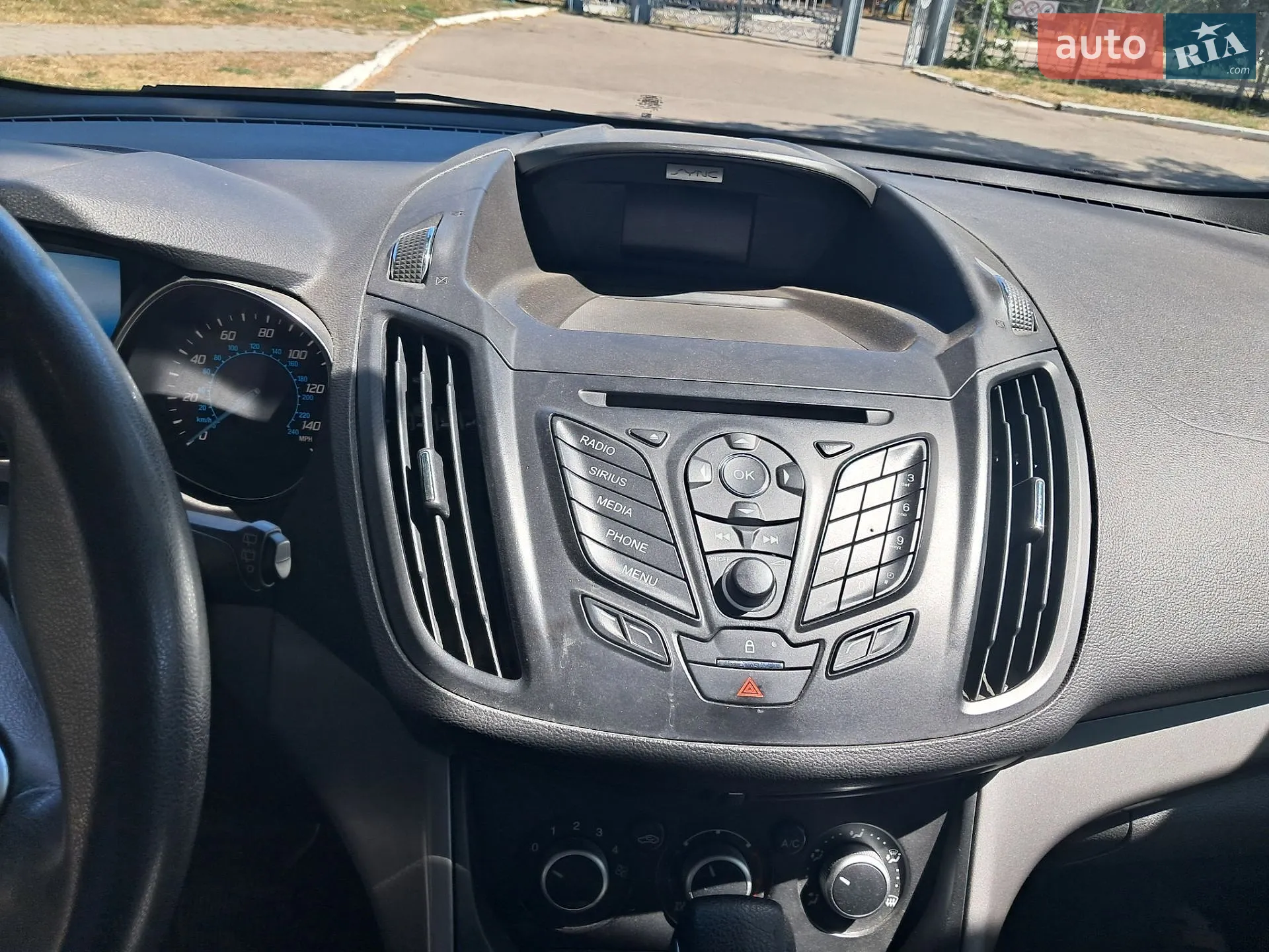 2015 Ford Escape - мініатюра 2