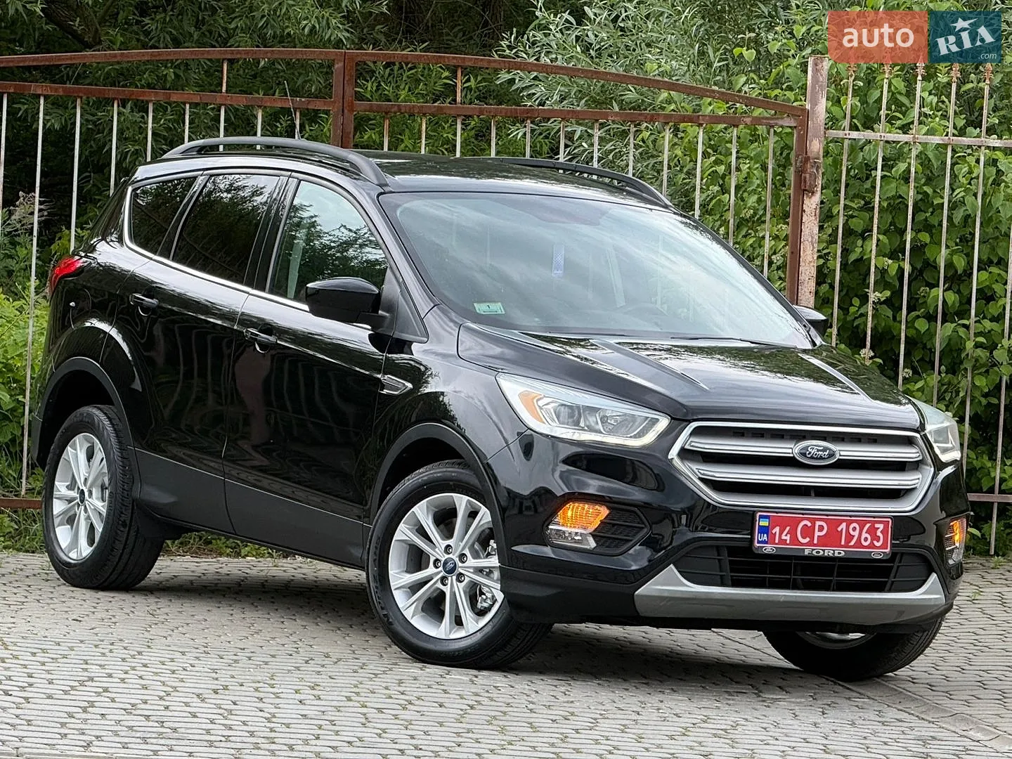 2019 Ford Escape - мініатюра 2