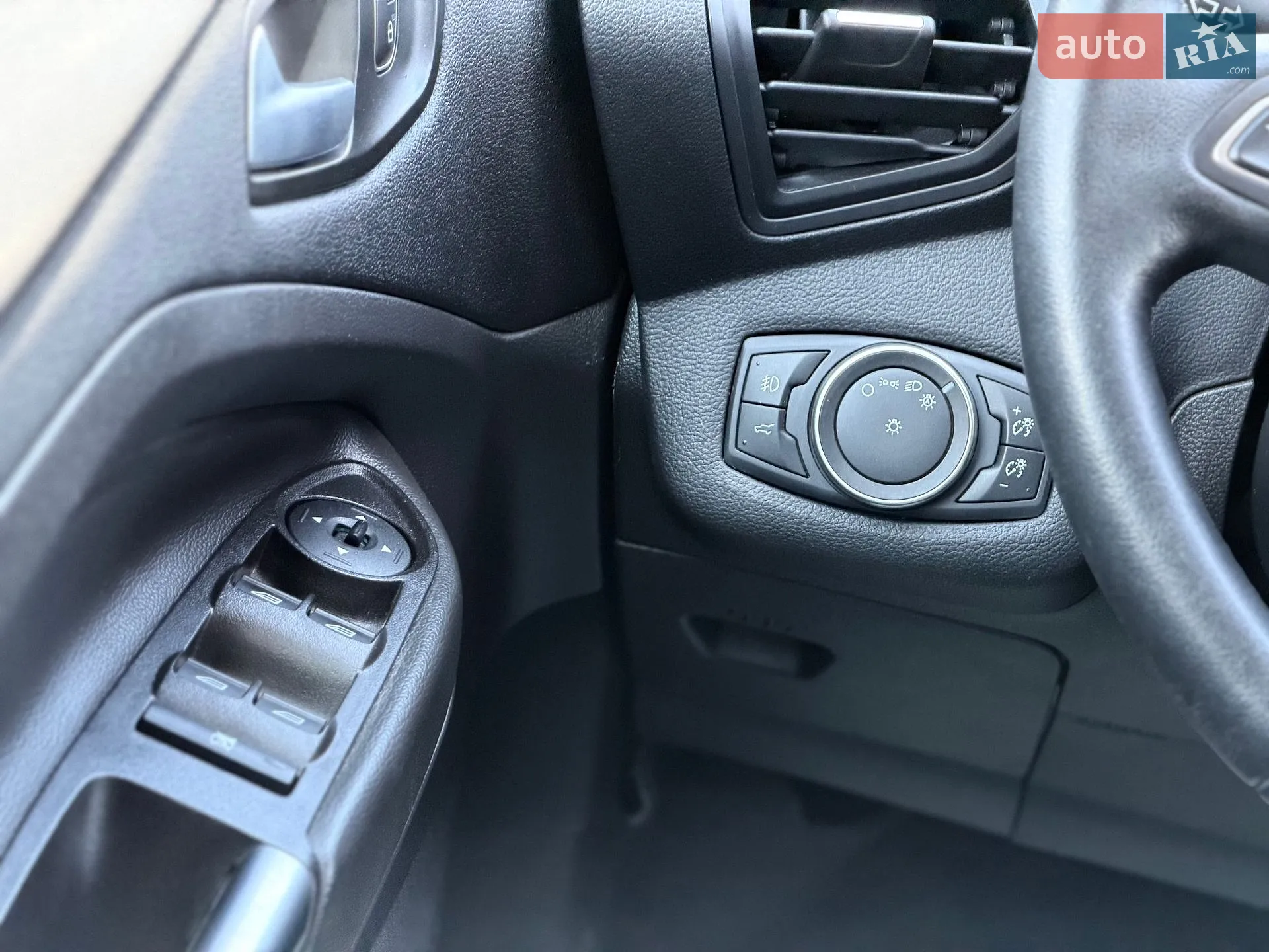 2017 Ford Escape - мініатюра 29