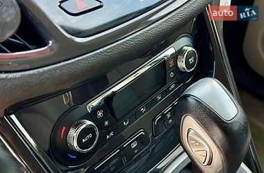 Позашляховик / Кросовер Ford Escape 2013 в Львові