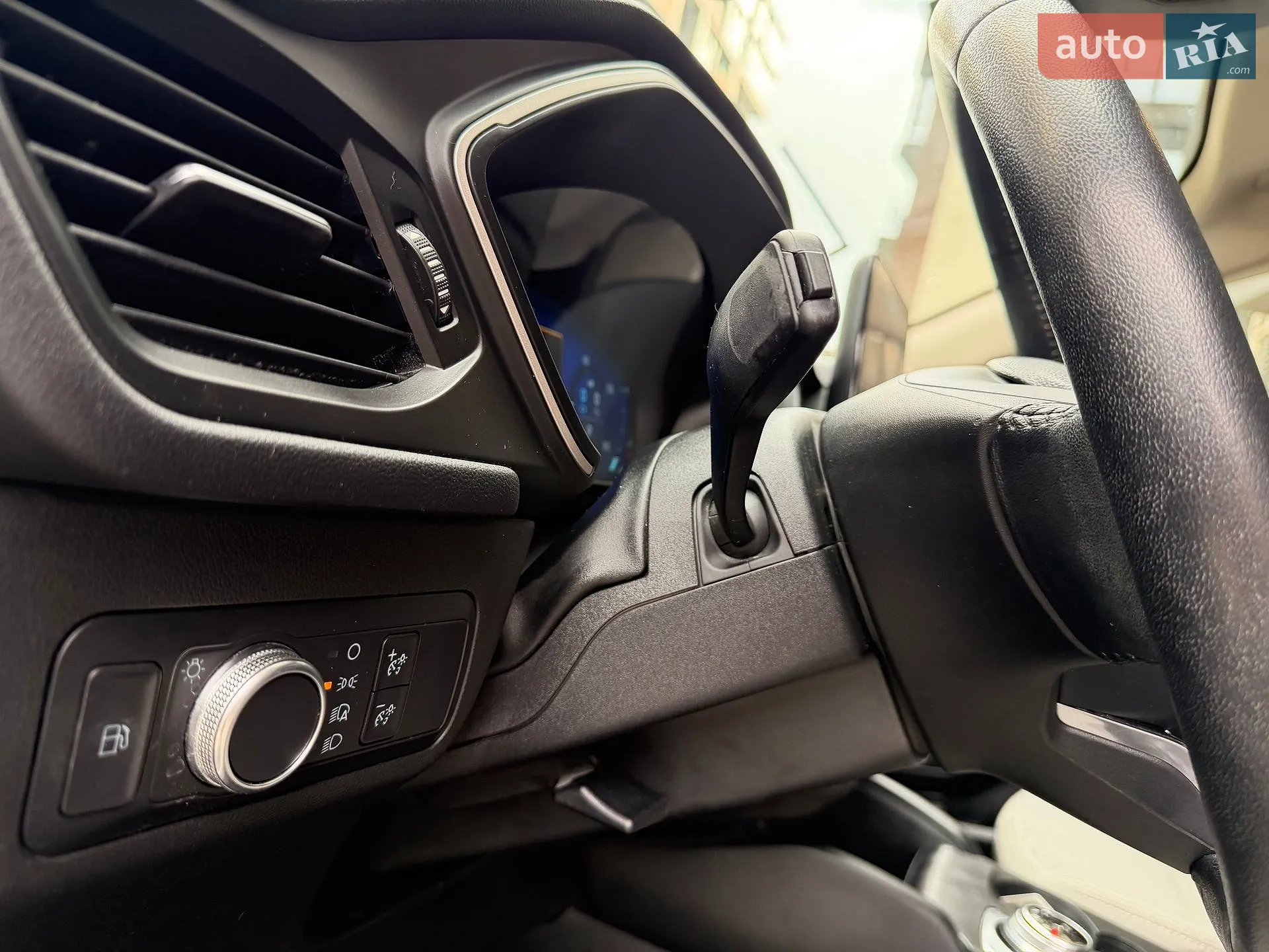 2020 Ford Escape - мініатюра 16