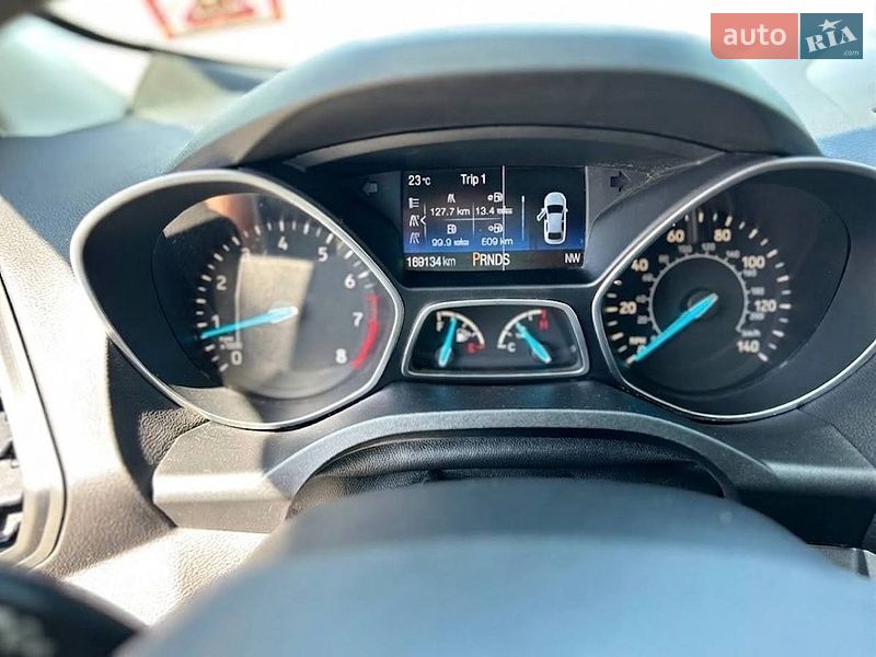 Позашляховик / Кросовер Ford Escape 2016 в Дубні