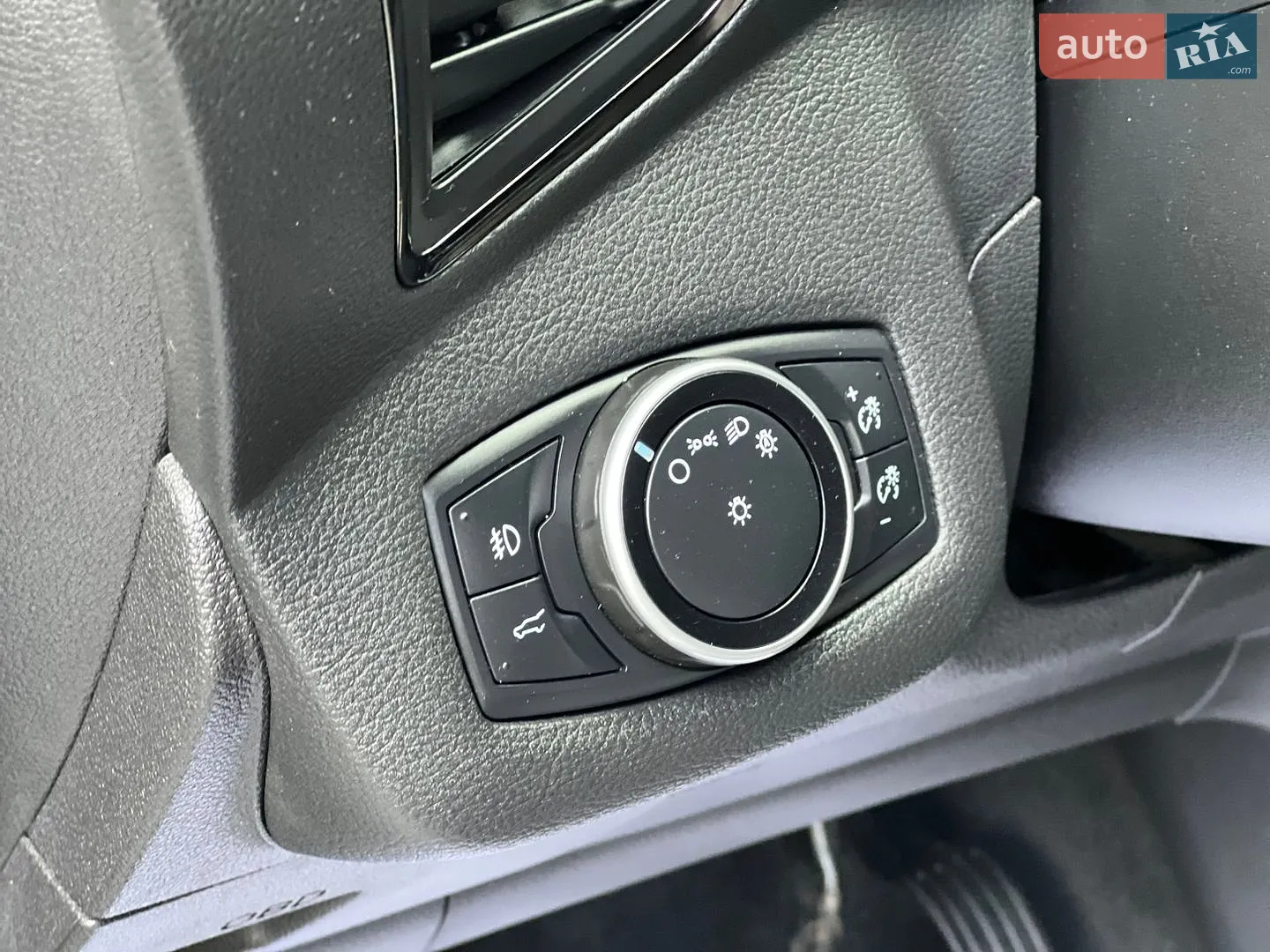 2016 Ford Escape - мініатюра 16
