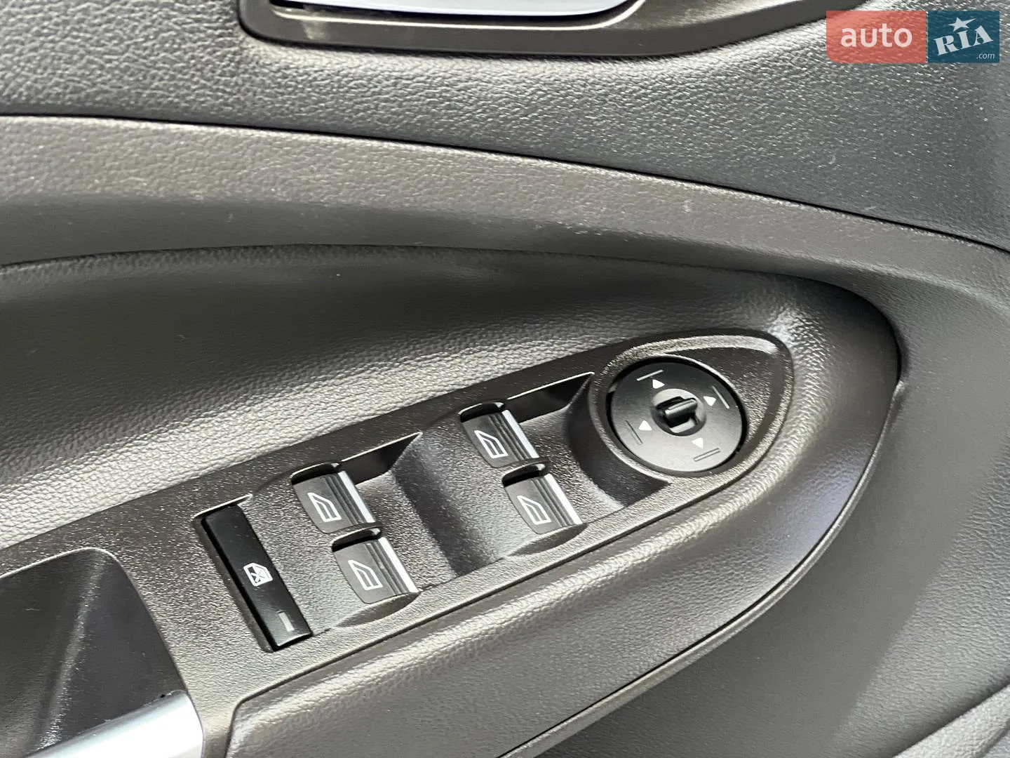 2016 Ford Escape - мініатюра 17