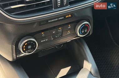 Позашляховик / Кросовер Ford Escape 2021 в Львові