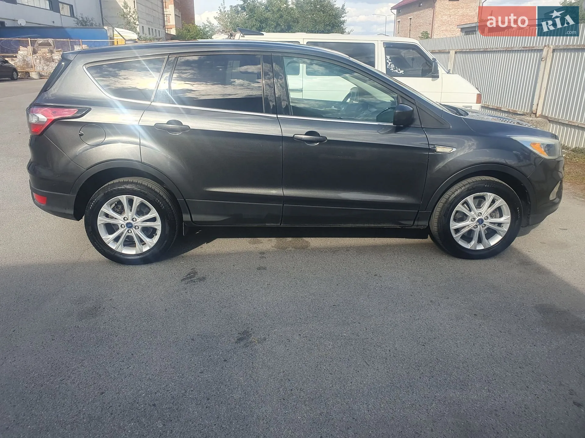 2017 Ford Escape - мініатюра 3
