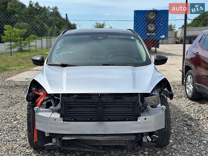 Позашляховик / Кросовер Ford Escape 2020 в Львові